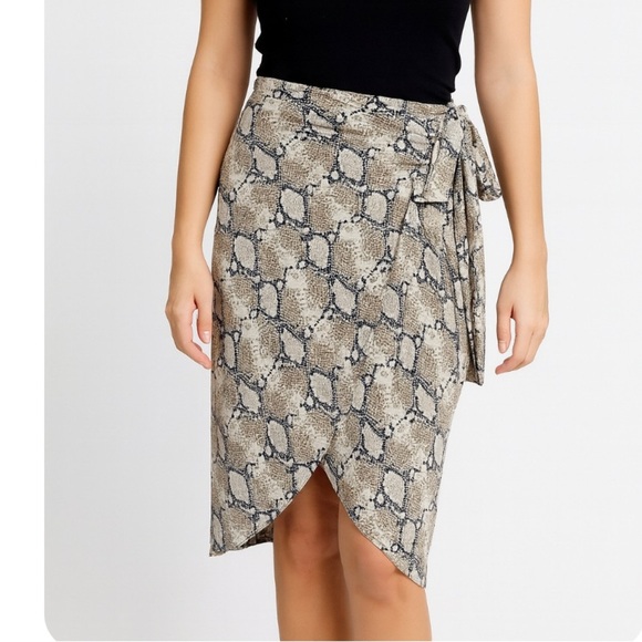 Mikey & Joey Snake skin print below knee wrap style elastic waist tie SZ SM - Picture 1 of 10